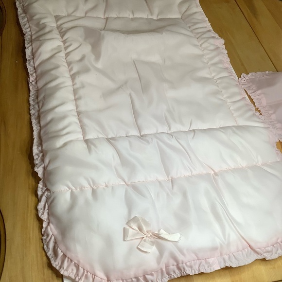 VINTAGE Pink Baby Crib Quilt Blanket - Picture 4 of 12